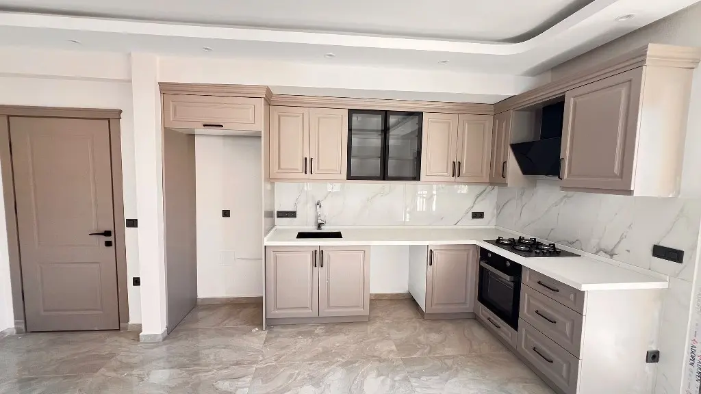 Fitted kitchen